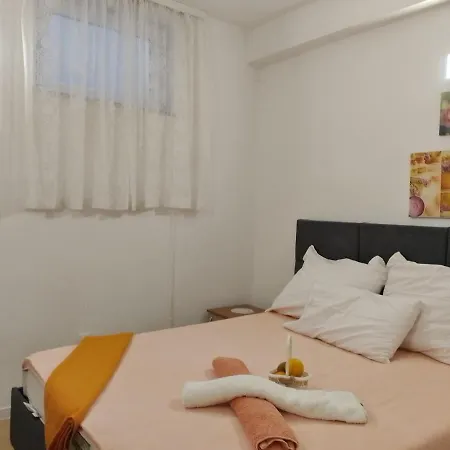 Sanja - 212 Apartman