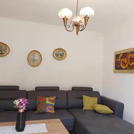 Apartamento Sanja - 212 *