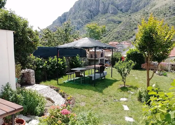 Sanja - 212 מוסטר